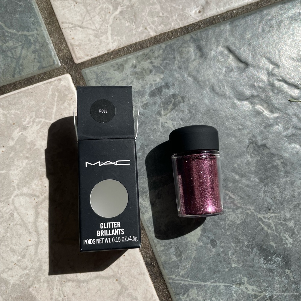 MAC Glitter